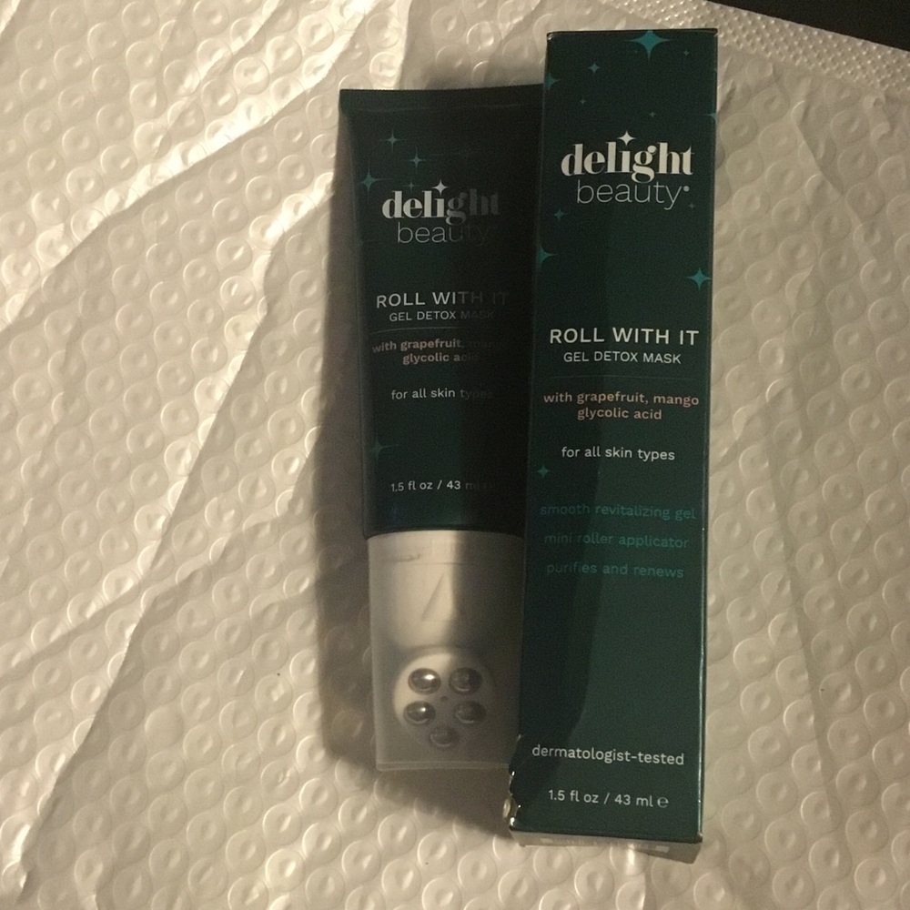 Gel Detox Mask - Black and Silver